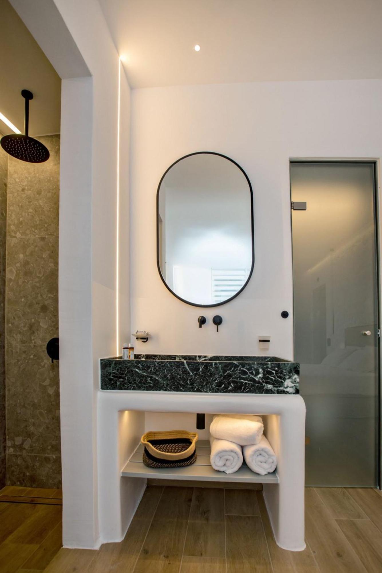 Levantes Luxury Suites II Тинос Екстериор снимка